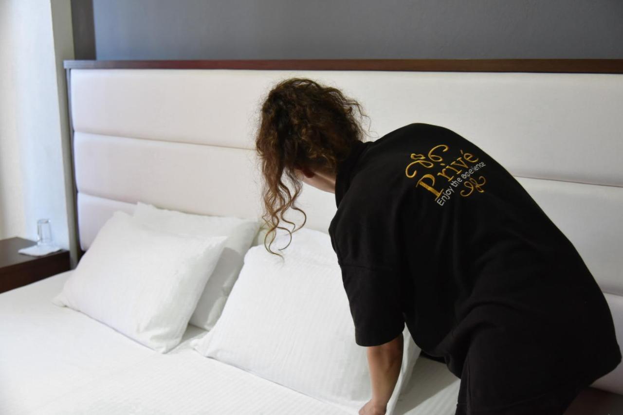Prive City Hotel Sarande Bagian luar foto