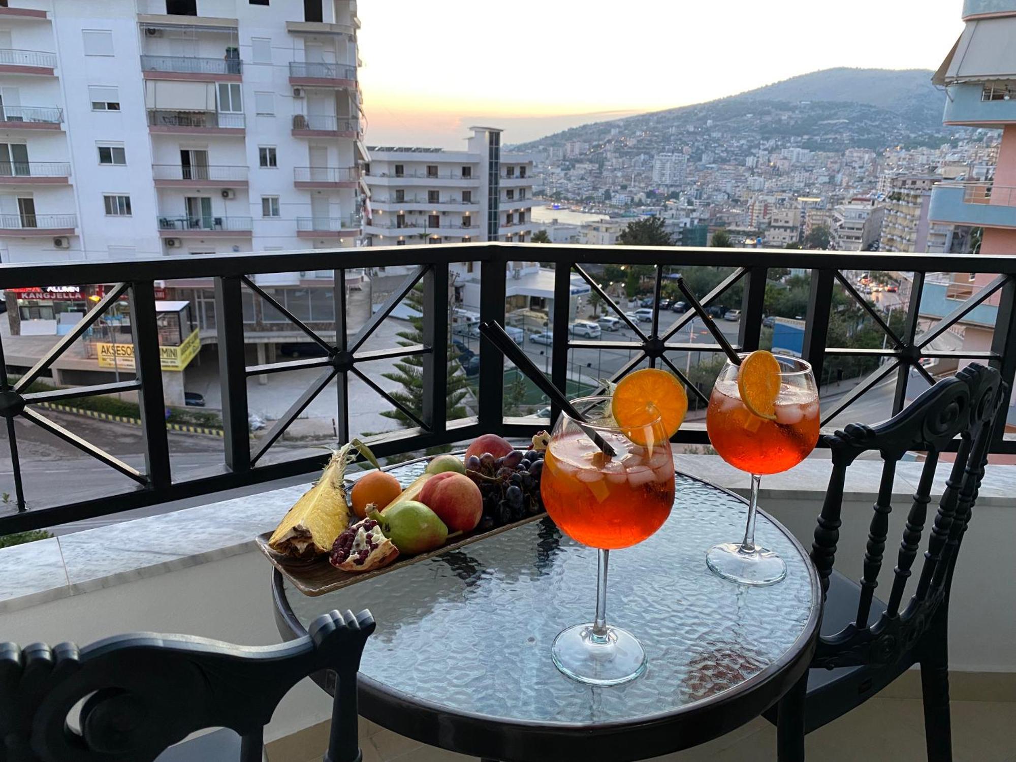 Prive City Hotel Sarande Bagian luar foto