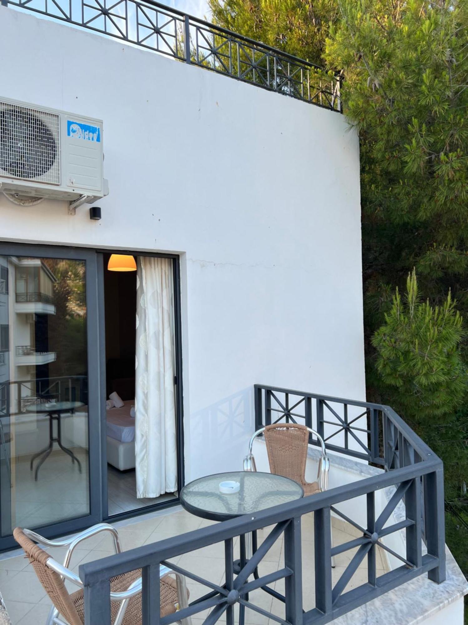 Prive City Hotel Sarande Bagian luar foto