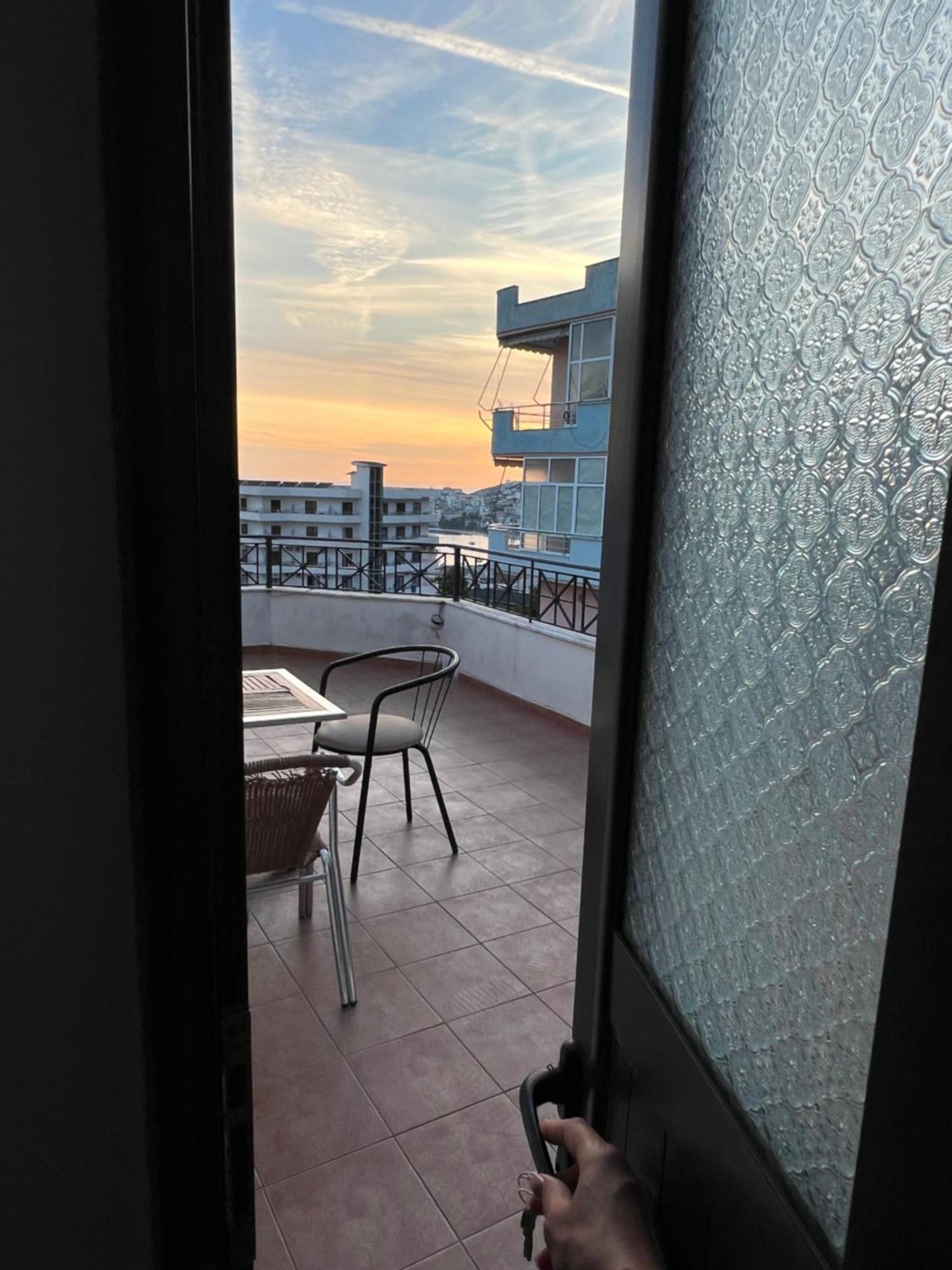 Prive City Hotel Sarande Bagian luar foto