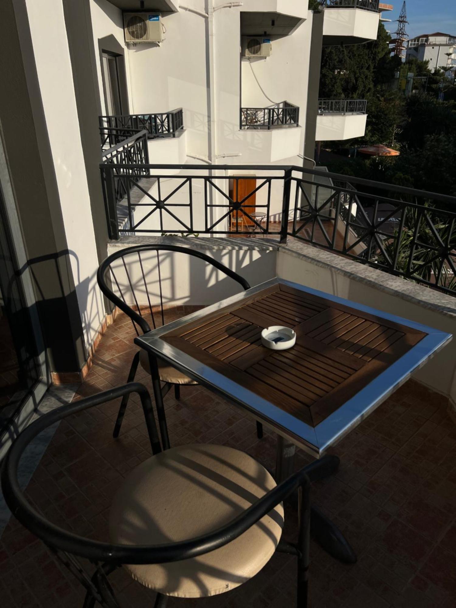 Prive City Hotel Sarande Bagian luar foto