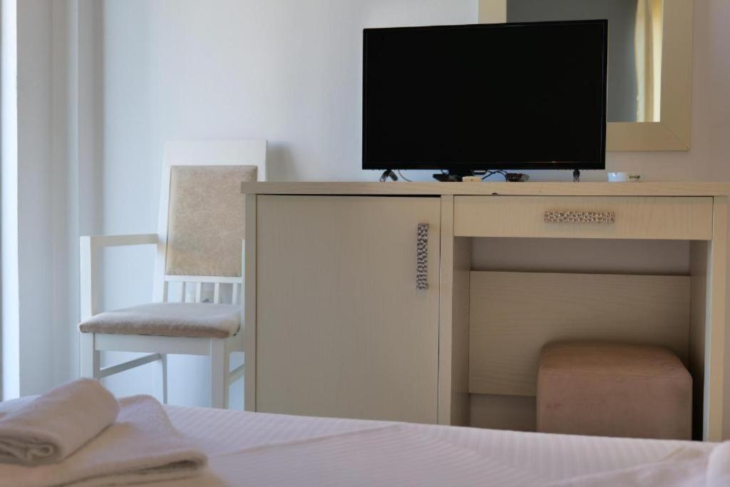 Prive City Hotel Sarande Bagian luar foto