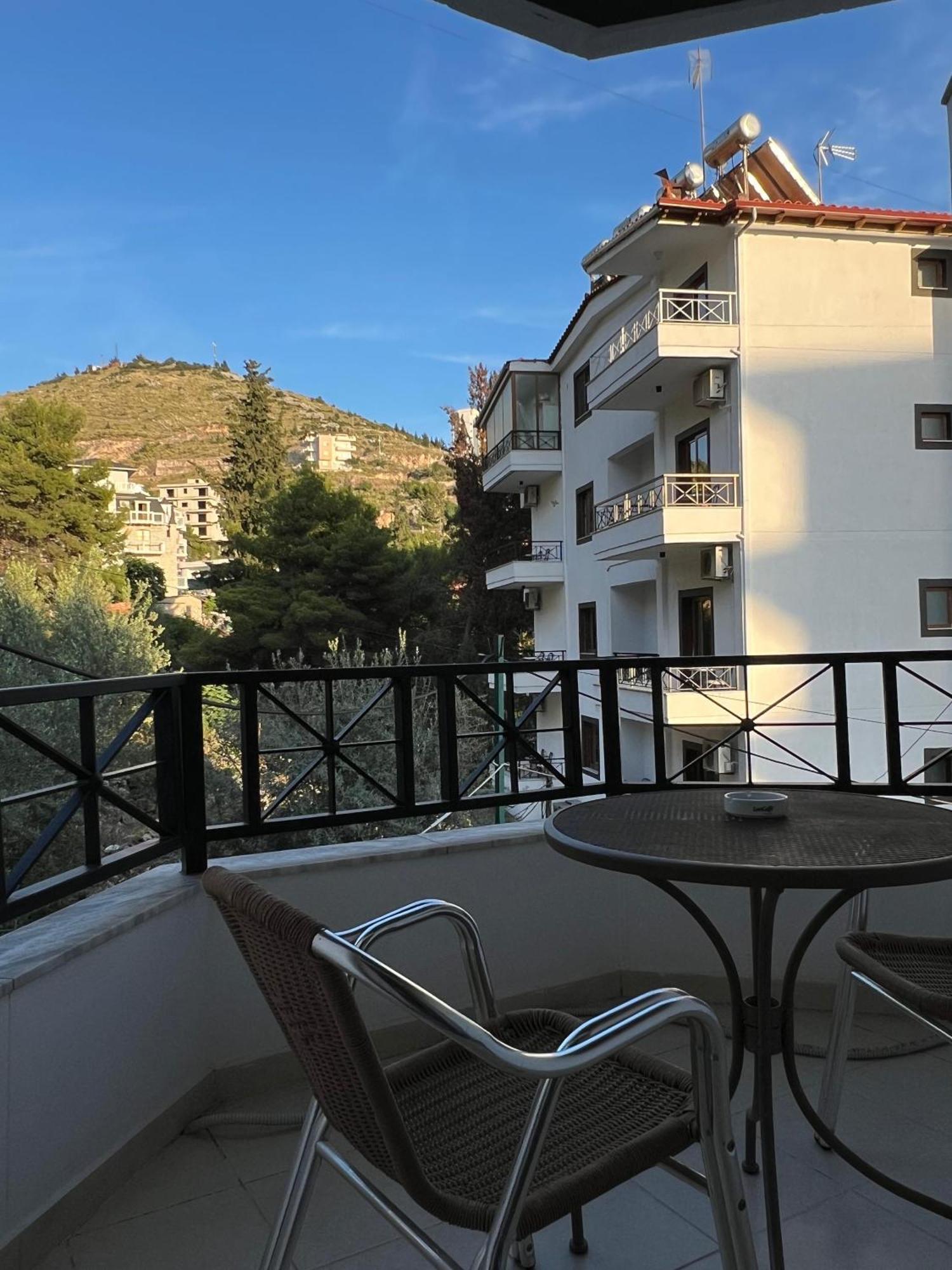 Prive City Hotel Sarande Bagian luar foto
