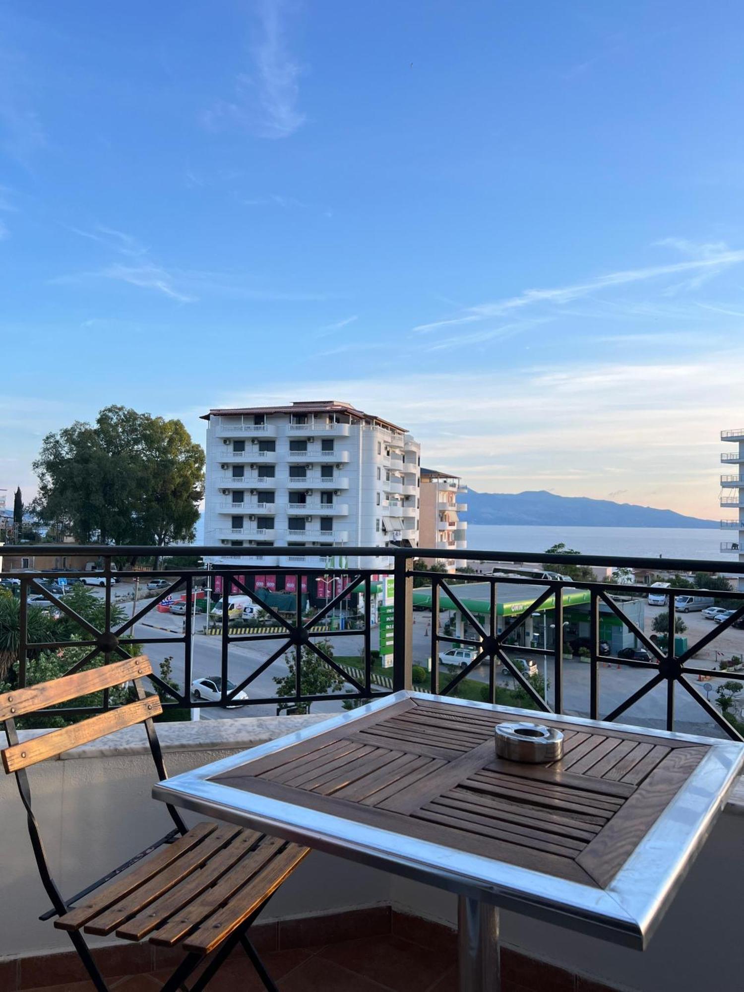 Prive City Hotel Sarande Bagian luar foto